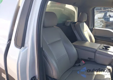 2019 Ford F-150 Xl из США, поврежденный, VIN 1FTMF1C50KKD18057